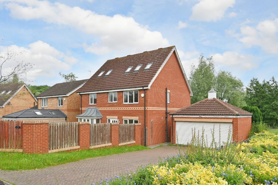 Lakeside close, Sunnyside, Rotherham, S66 3ZU